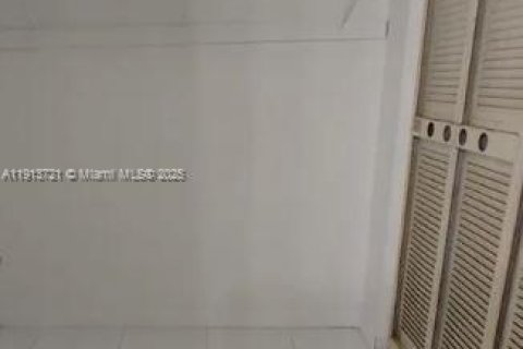 Купить кондоминиум в Норт-Майами-Бич, Флорида 1 спальня, 72.28м2, № 1968466 - фото 7