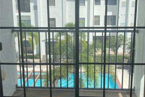 Condo in Orlando, Florida, 2 bedrooms  № 1853353 - photo 7