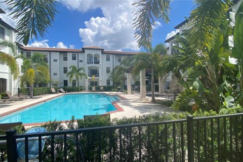 Condo in Orlando, Florida, 2 bedrooms  № 1853353 - photo 18
