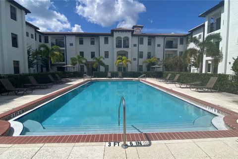 Condo in Orlando, Florida, 2 bedrooms  № 1853353 - photo 19