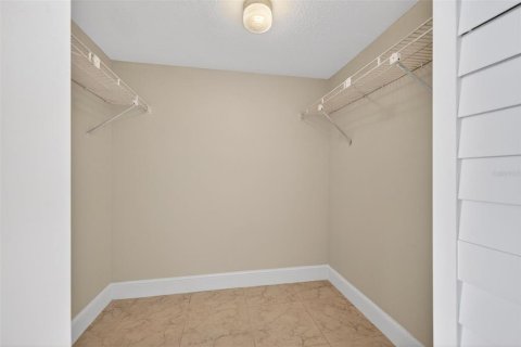 Condo in South Pasadena, Florida, 2 bedrooms  № 2142010 - photo 20