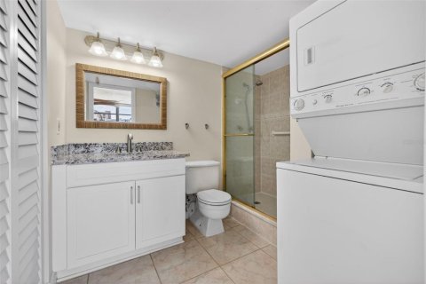 Condo in South Pasadena, Florida, 2 bedrooms  № 2142010 - photo 18