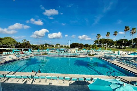 Condo in Delray Beach, Florida, 1 bedroom  № 1800881 - photo 29
