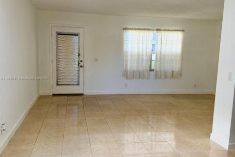 Condo in Delray Beach, Florida, 1 bedroom  № 1800881 - photo 9