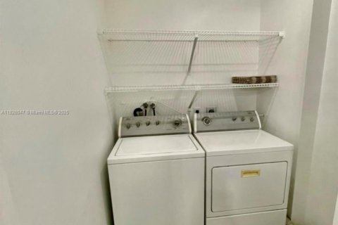 Condo in Delray Beach, Florida, 1 bedroom  № 1800881 - photo 20