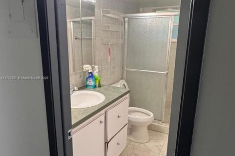 Condominio en venta en Miami Gardens, Florida, 2 dormitorios, 83.8 m2 № 2036914 - foto 30