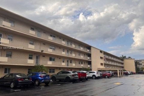 Condo in Boynton Beach, Florida, 2 bedrooms № 2090413 - photo 2