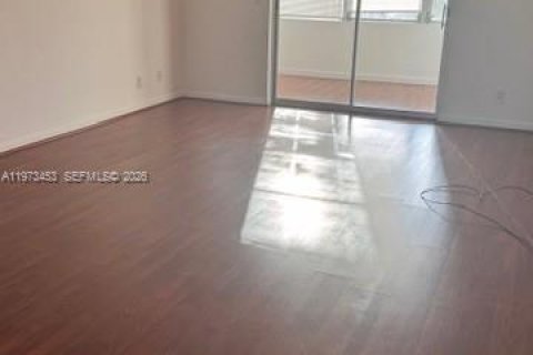Condo in Boynton Beach, Florida, 2 bedrooms № 2090413 - photo 7