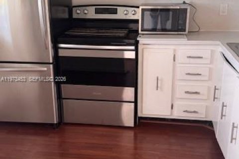 Condo in Boynton Beach, Florida, 2 bedrooms № 2090413 - photo 3