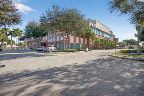 Commercial property in Miami, Florida № 1994087 - photo 23