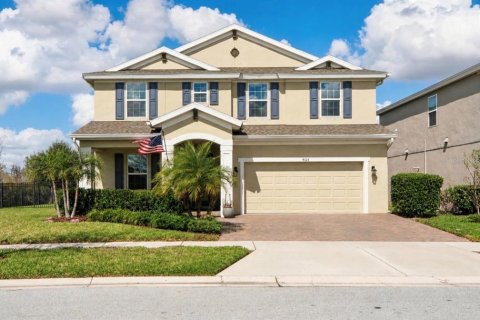 House in Land O' Lakes, Florida 5 bedrooms, 309.92 sq.m. № 2095407 - photo 2