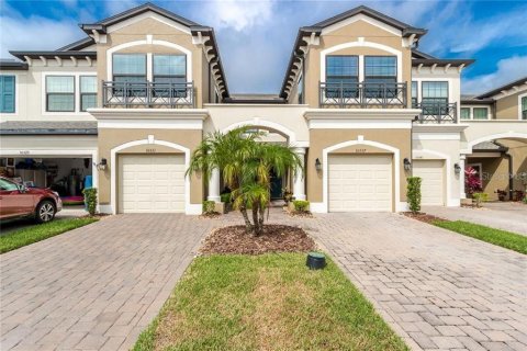 Townhouse in Wesley Chapel, Florida 3 bedrooms, 172.15 sq.m. № 1912961 - photo 1
