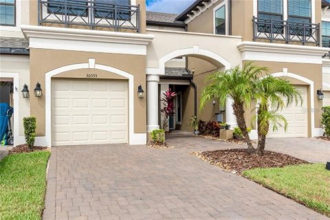 Townhouse in Wesley Chapel, Florida 3 bedrooms, 172.15 sq.m. № 1912961 - photo 2