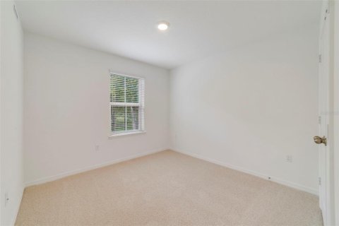 Townhouse in Oviedo, Florida 4 bedrooms, 170.57 sq.m. № 1521525 - photo 18