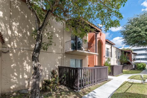 Купить кондоминиум в Майами, Флорида 2 спальни, 88.72м2, № 1982850 - фото 20