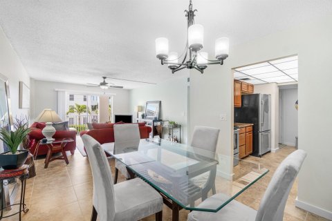 Купить кондоминиум в Бока-Ратон, Флорида 3 комнаты, 101.54м2, № 2146736 - фото 9