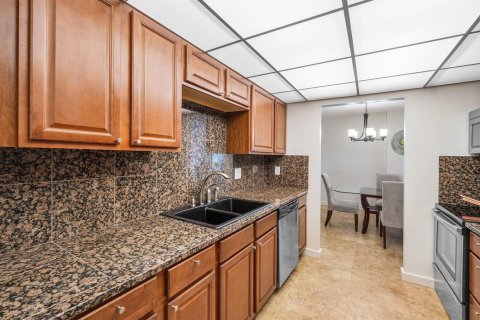 Купить кондоминиум в Бока-Ратон, Флорида 3 комнаты, 101.54м2, № 2146736 - фото 13
