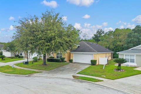 Villa ou maison à vendre à Kissimmee, Floride: 3 chambres, 167.78 m2 № 2416243 - photo 8