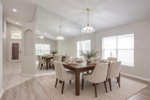 Villa ou maison à vendre à Kissimmee, Floride: 3 chambres, 167.78 m2 № 2416243 - photo 19
