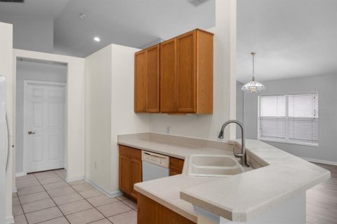 Villa ou maison à vendre à Kissimmee, Floride: 3 chambres, 167.78 m2 № 2416243 - photo 28