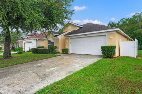 Villa ou maison à vendre à Kissimmee, Floride: 3 chambres, 167.78 m2 № 2416243 - photo 5