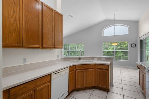 Villa ou maison à vendre à Kissimmee, Floride: 3 chambres, 167.78 m2 № 2416243 - photo 29