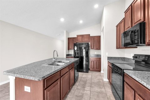 House in Wimauma, Florida 3 bedrooms, 134.8 sq.m. № 1798450 - photo 2