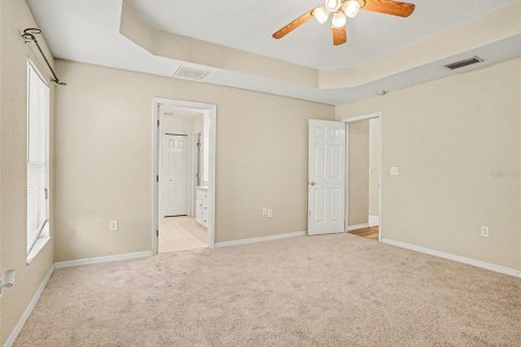 House in Auburndale, Florida 3 bedrooms, 156.54 sq.m. № 2306393 - photo 16