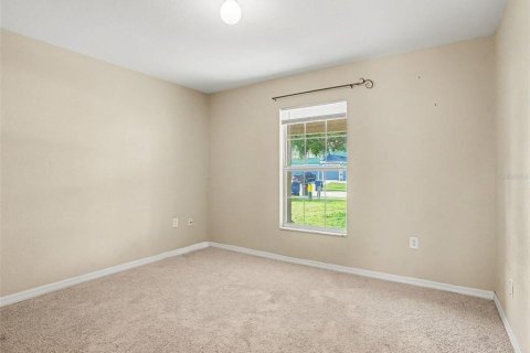 House in Auburndale, Florida 3 bedrooms, 156.54 sq.m. № 2306393 - photo 23