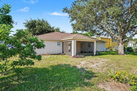 House in Auburndale, Florida 3 bedrooms, 156.54 sq.m. № 2306393 - photo 30
