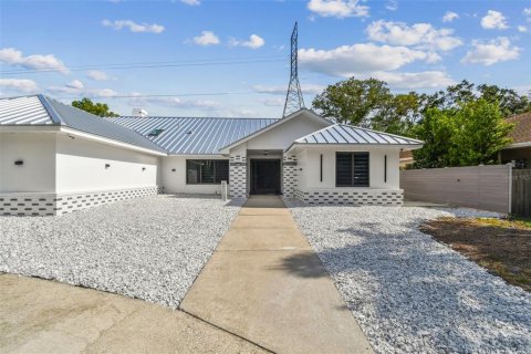 Casa en venta en Clearwater, Florida, 5 dormitorios, 306.86 m2 № 1822539 - foto 9