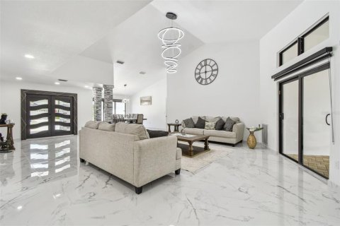 Casa en venta en Clearwater, Florida, 5 dormitorios, 306.86 m2 № 1822539 - foto 25