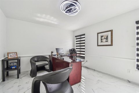 Casa en venta en Clearwater, Florida, 5 dormitorios, 306.86 m2 № 1822539 - foto 29