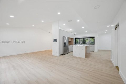 Villa ou maison à vendre à Coral Springs, Floride: 5 chambres, 194.91 m2 № 2008579 - photo 6