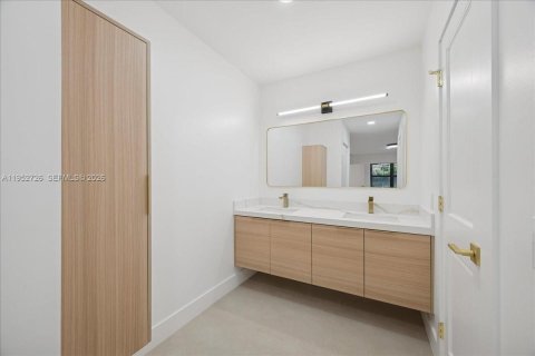 Villa ou maison à vendre à Coral Springs, Floride: 5 chambres, 194.91 m2 № 2008579 - photo 24