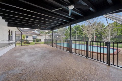 Villa ou maison à vendre à Coral Springs, Floride: 5 chambres, 194.91 m2 № 2008579 - photo 30