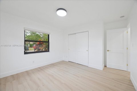 Villa ou maison à vendre à Coral Springs, Floride: 5 chambres, 194.91 m2 № 2008579 - photo 18