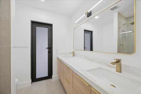 Villa ou maison à vendre à Coral Springs, Floride: 5 chambres, 194.91 m2 № 2008579 - photo 16