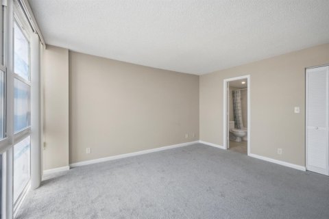 Condo in Fort Lauderdale, Florida, 2 bedrooms  № 2186668 - photo 8