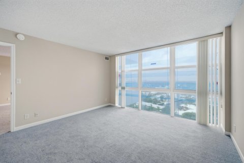Condo in Fort Lauderdale, Florida, 2 bedrooms  № 2186668 - photo 7