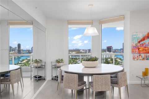 Copropriété à vendre à Aventura, Floride: 3 chambres, 246.84 m2 № 1938245 - photo 15