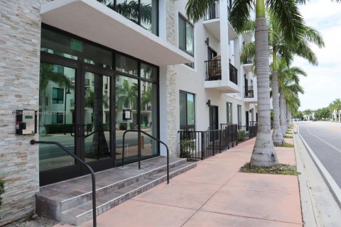 Condo à Doral, Floride, 3 chambres  № 2016837