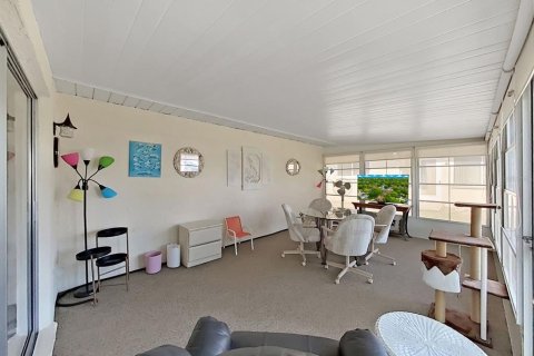 House in Palm Harbor, Florida 2 bedrooms, 119.66 sq.m. № 2200383 - photo 28