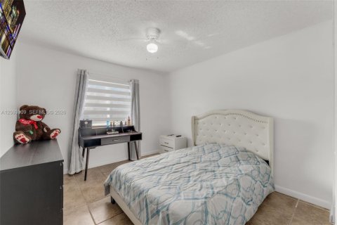 Casa en venta en Homestead, Florida, 4 dormitorios, 166.85 m2 № 2388420 - foto 24