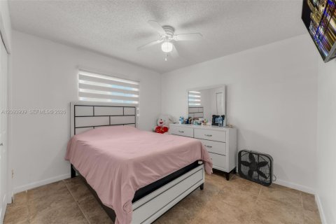 Casa en venta en Homestead, Florida, 4 dormitorios, 166.85 m2 № 2388420 - foto 19