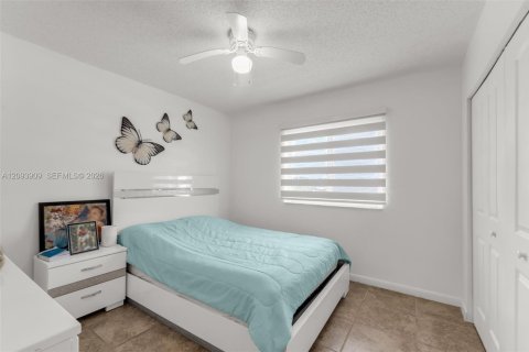 Casa en venta en Homestead, Florida, 4 dormitorios, 166.85 m2 № 2388420 - foto 21