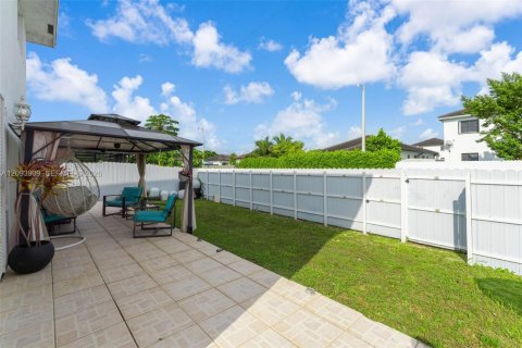 Casa en venta en Homestead, Florida, 4 dormitorios, 166.85 m2 № 2388420 - foto 30