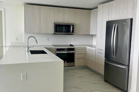 Casa en venta en Miami, Florida, 3 dormitorios, 189.61 m2 № 1864313 - foto 14