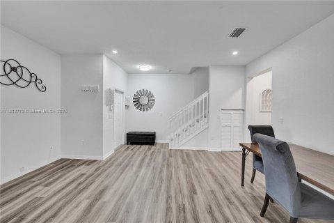 Купить виллу или дом в Мирамар, Флорида 3 спальни, 153.85м2, № 1943187 - фото 15