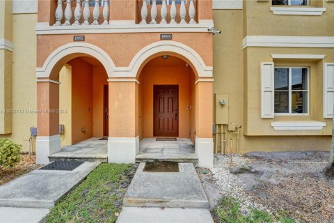 Купить виллу или дом в Мирамар, Флорида 3 спальни, 153.85м2, № 1943187 - фото 6